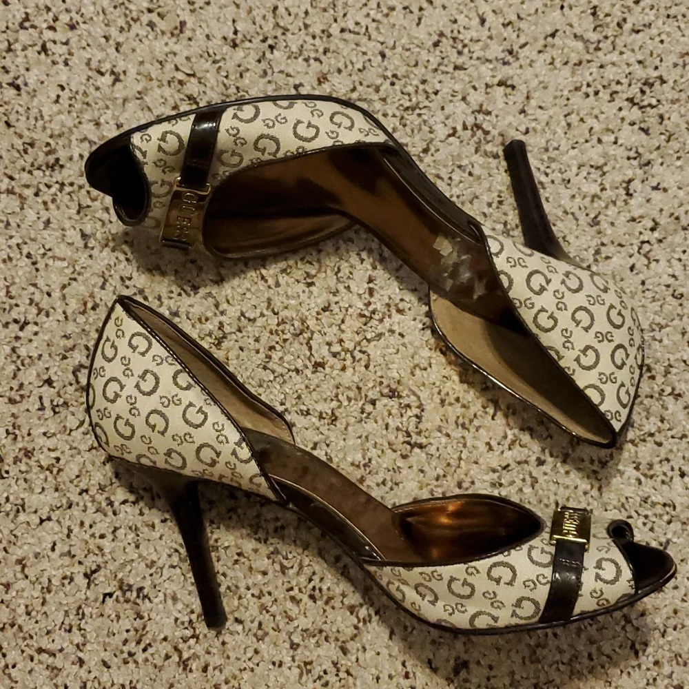 GUESS Signature Open Toe High Heel Shoes